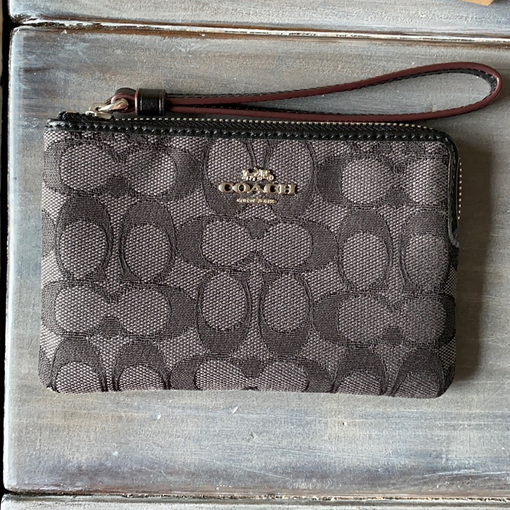 NWT BLACK COACH WRISTLET